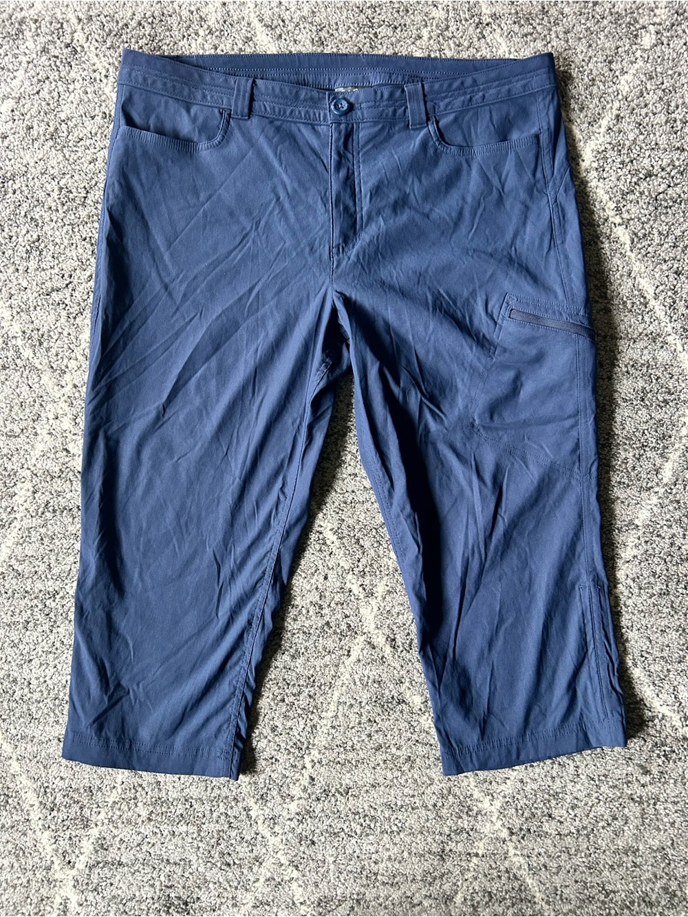 Eddie Bauer Women’s Navy Cargo Performance Capri Pants